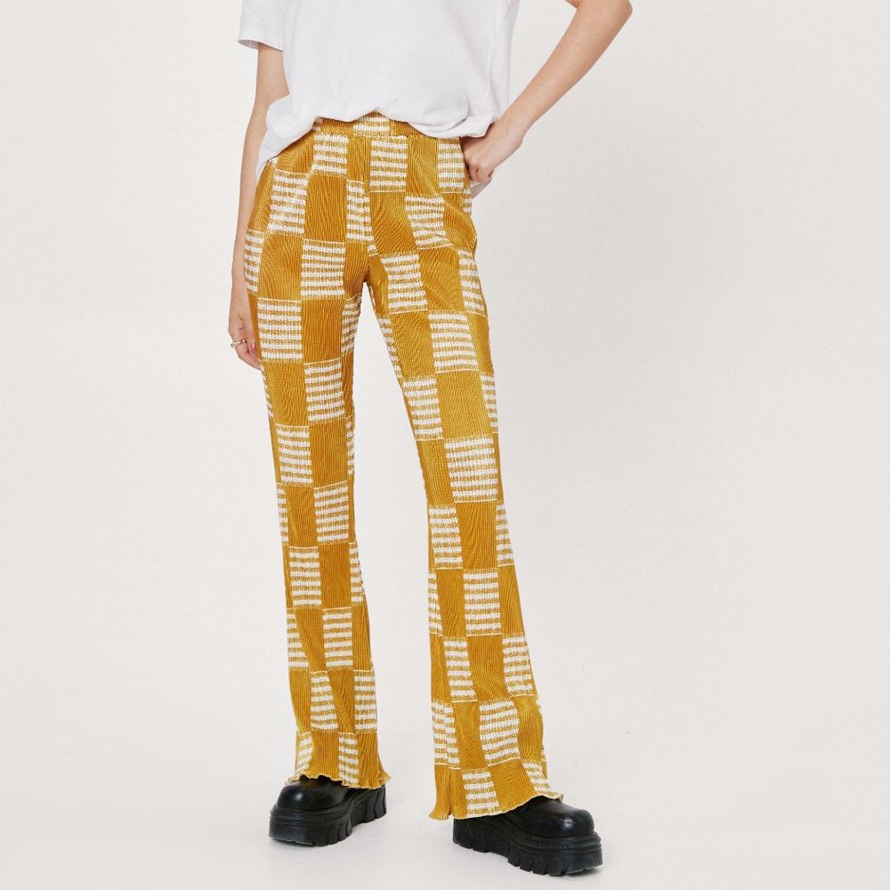 NWT Nasty Gal Retro Print Plisse High Waisted Flare Pants